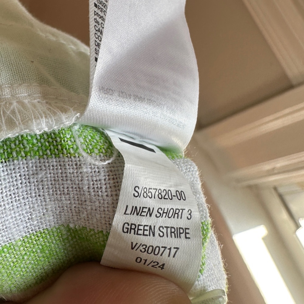 Old Navy Light Green and White Striped Women's Shorts - Picture 13 of 13